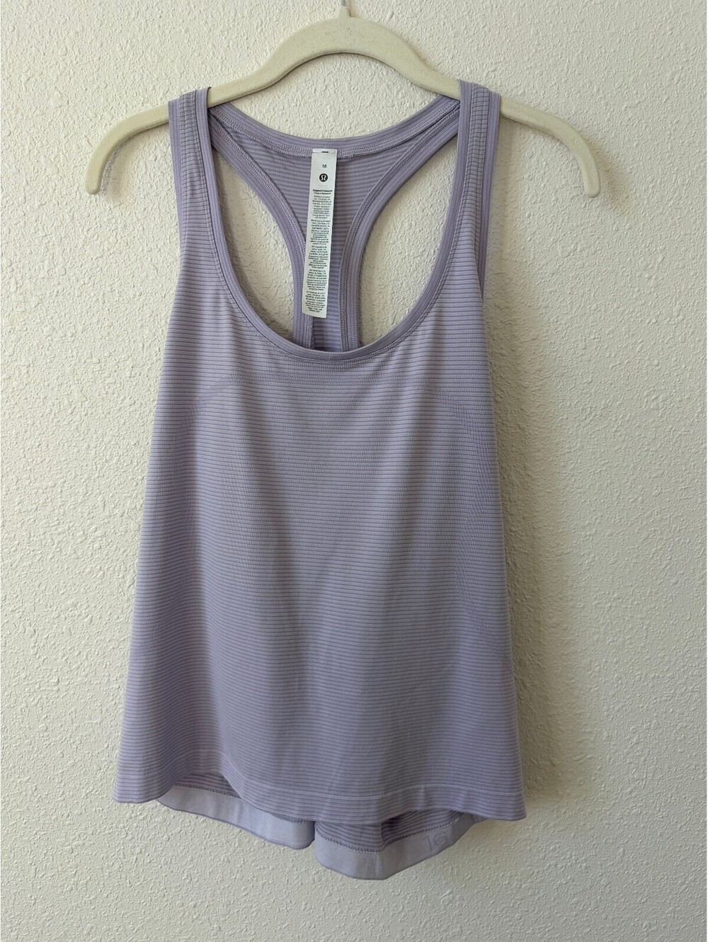 Lululemon Swiftly Tech Racerback 2.0 Spandex Stripe Lilac Ether White Size 16